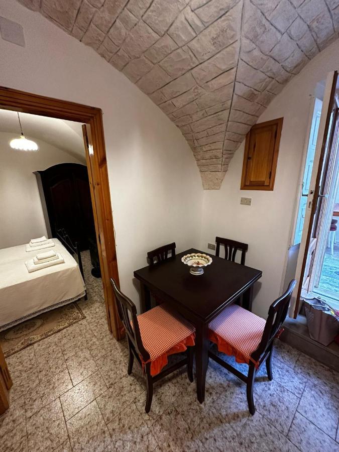 Casa Pietra Viva Apartment Cisternino Bagian luar foto